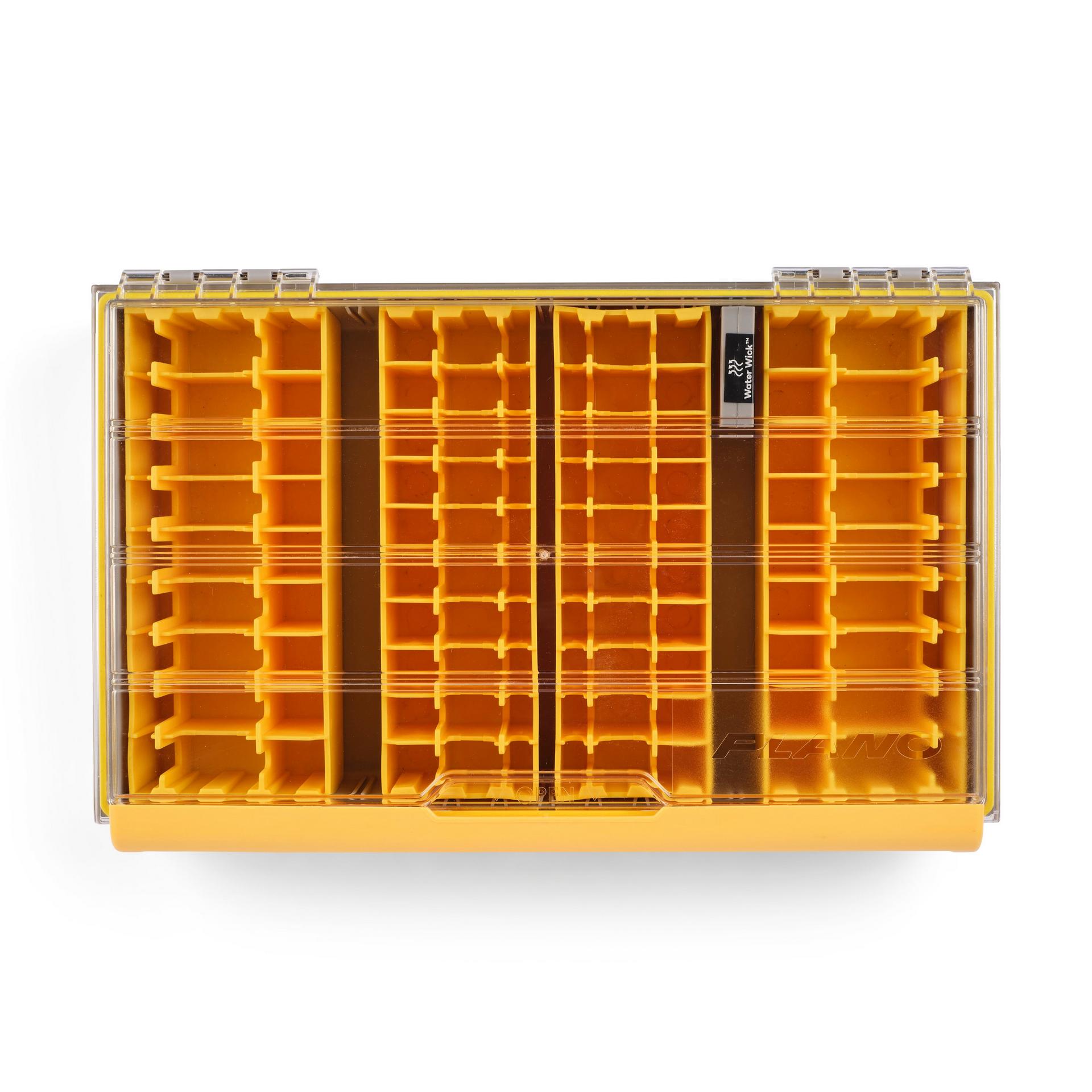 EDGE™ 3700™ Lipless Box|Plano®