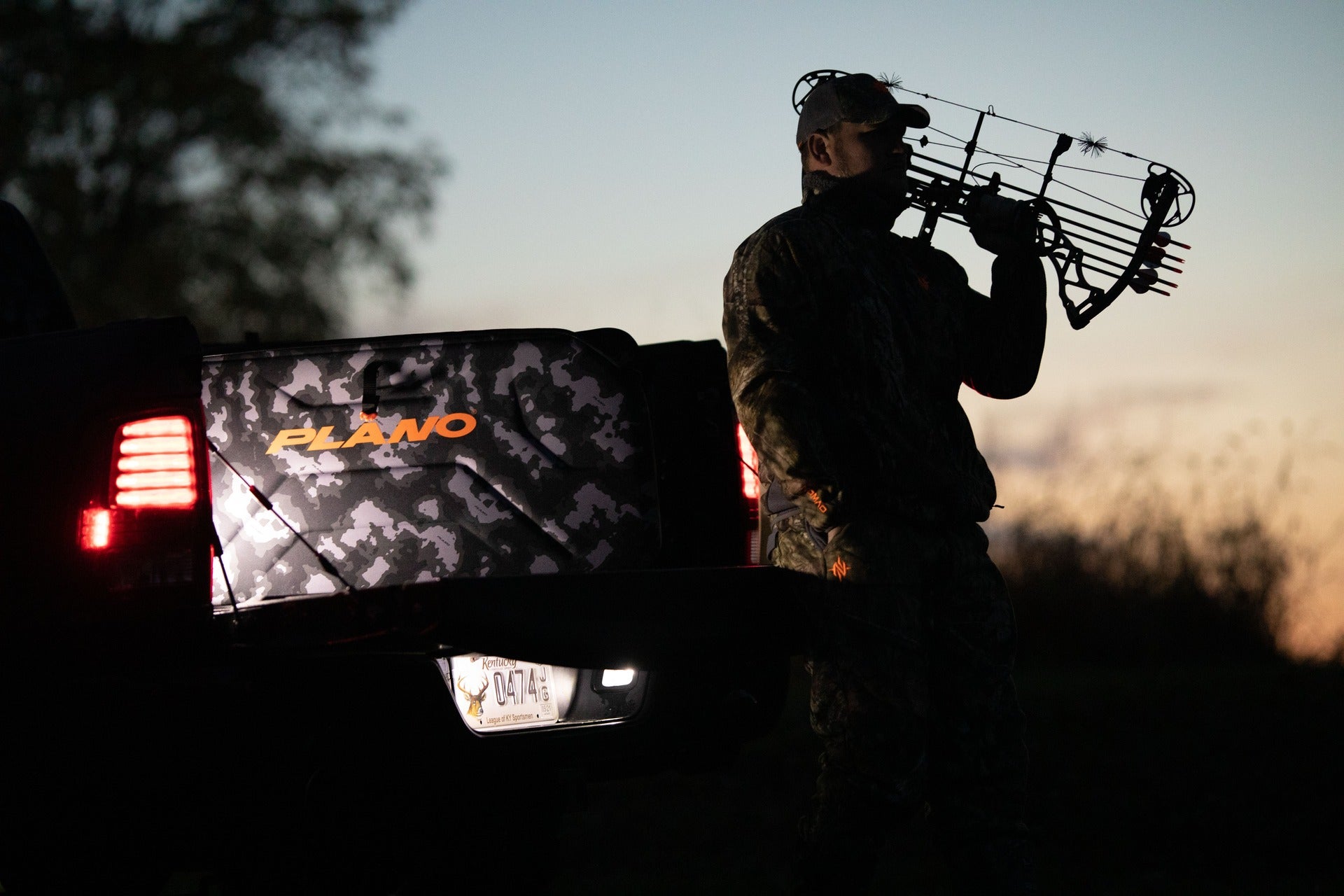 Stealth™ Compound Case