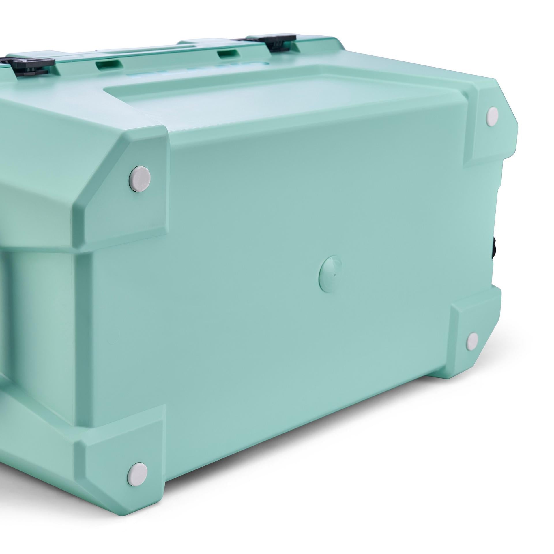 Frost Cooler 32 Quart (30 L) | Plano®