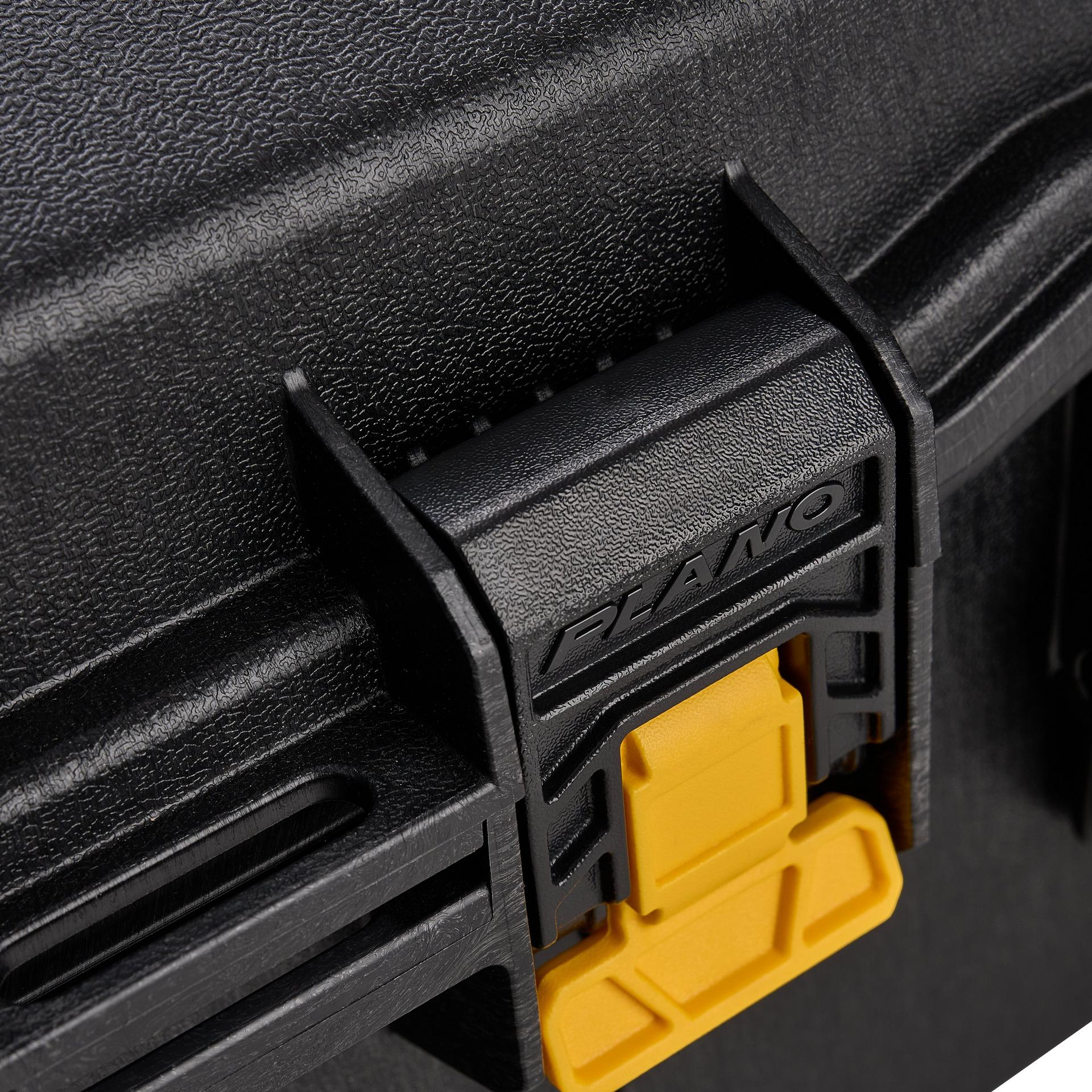 Ice Hunter Ice Combo Case | Plano®